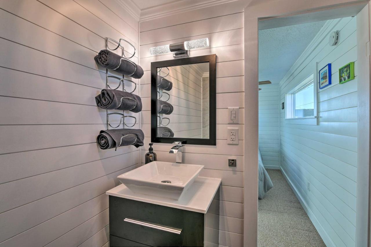 Open-Concept Cottage Less Than 1 Mi To Beach! Surfside Beach Luaran gambar